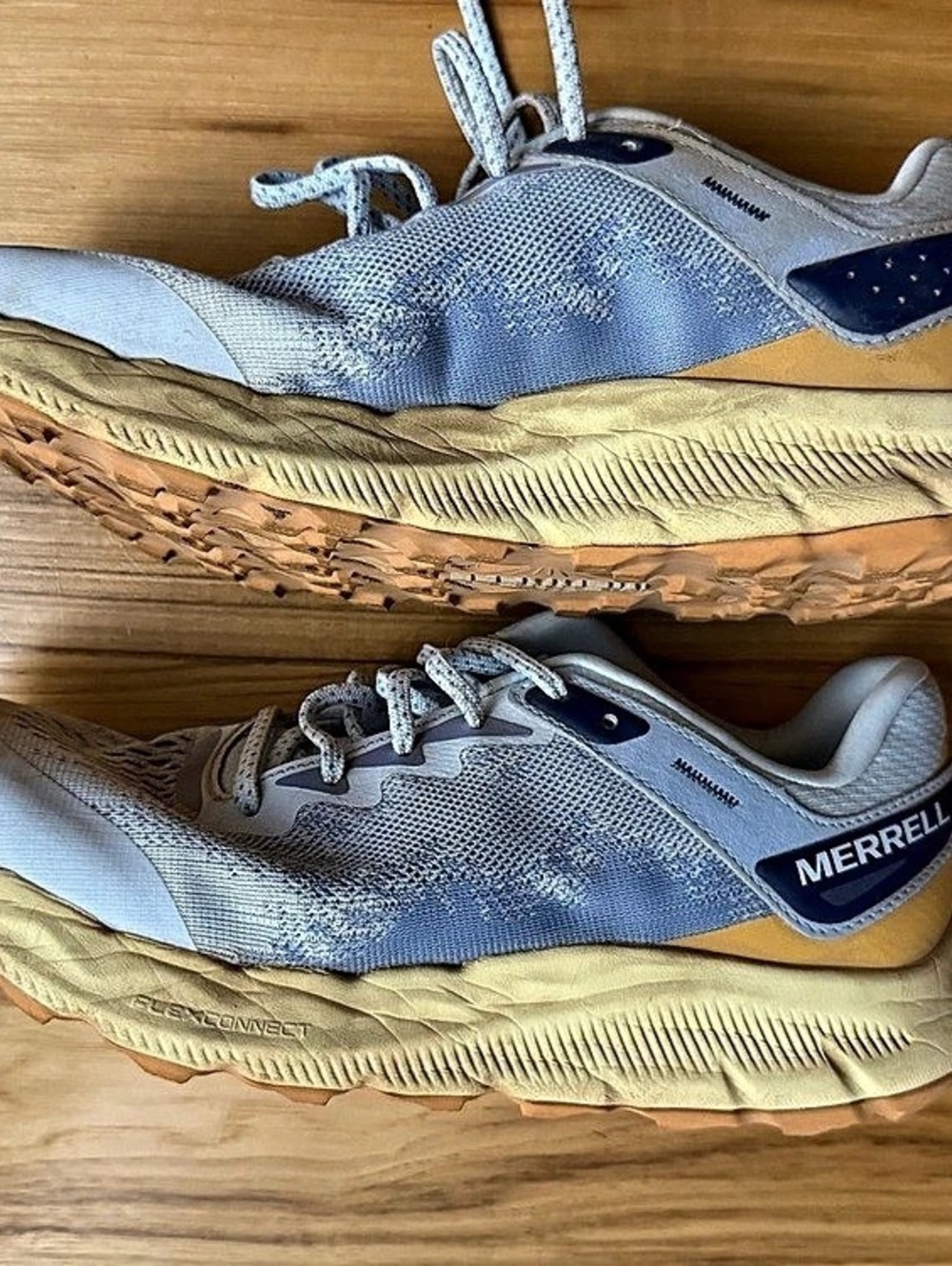 Merrell Women's Hiking Sneakers Athletic shoes, size 9 - worn once
